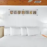 Seaside Serendipity - Wonderful Private Beachfront Home - Beautiful!