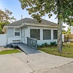 Beach House - Barefoot House By Panhandle Getaways