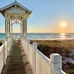 213 Sandyshore Shore To Please 6 Bedroom 6Ba Steps From The Beach