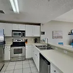 Majestic Beach Towers I 1410