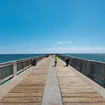 Watercrest Waves! Beachfront 2Br/2Ba Condo, Sleeps 8, Stunning Gulf Views!