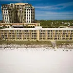 Reef Hotel