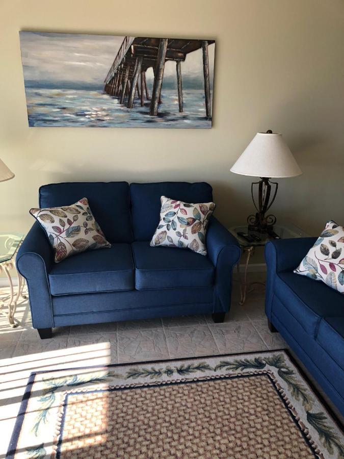 Pugsys Paradise Sleeps 10! Holiday home Panama City Beach