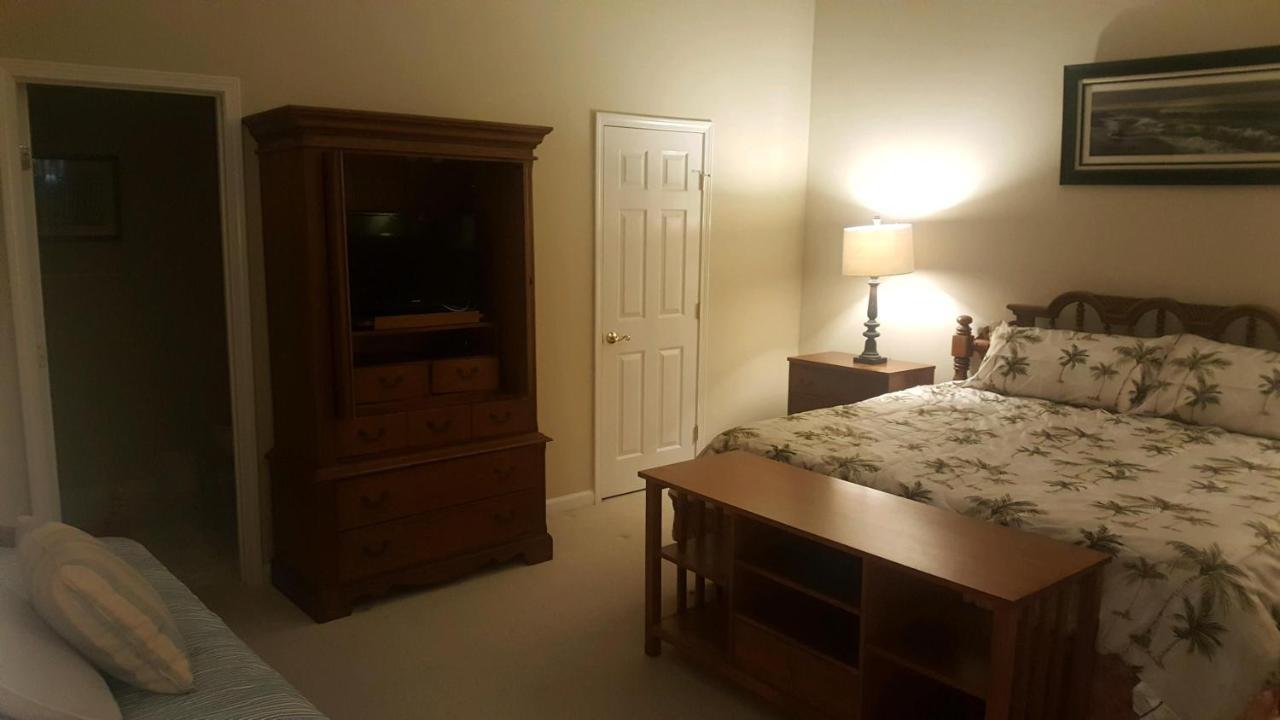 Pugsys Paradise Sleeps 10! Holiday home *