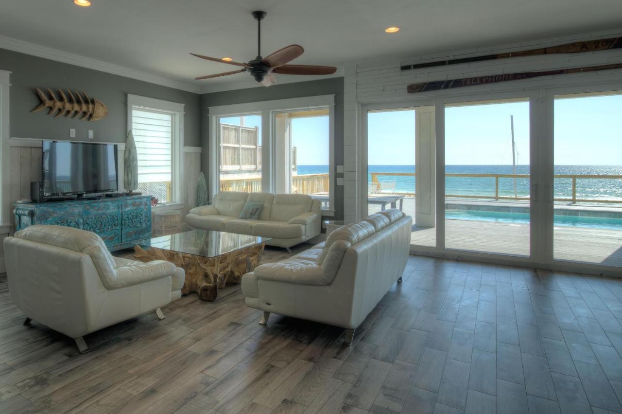 Making Waves - Huge Heated Beachfront Pool Hot Tub! In Pcb! Holiday home