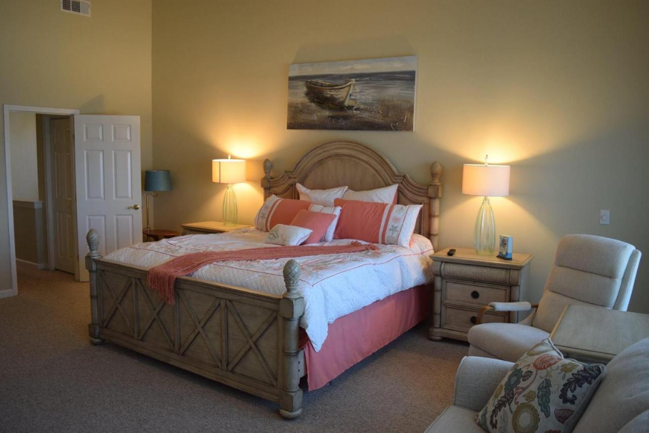 Pugsys Paradise Sleeps 10! Panama City Beach