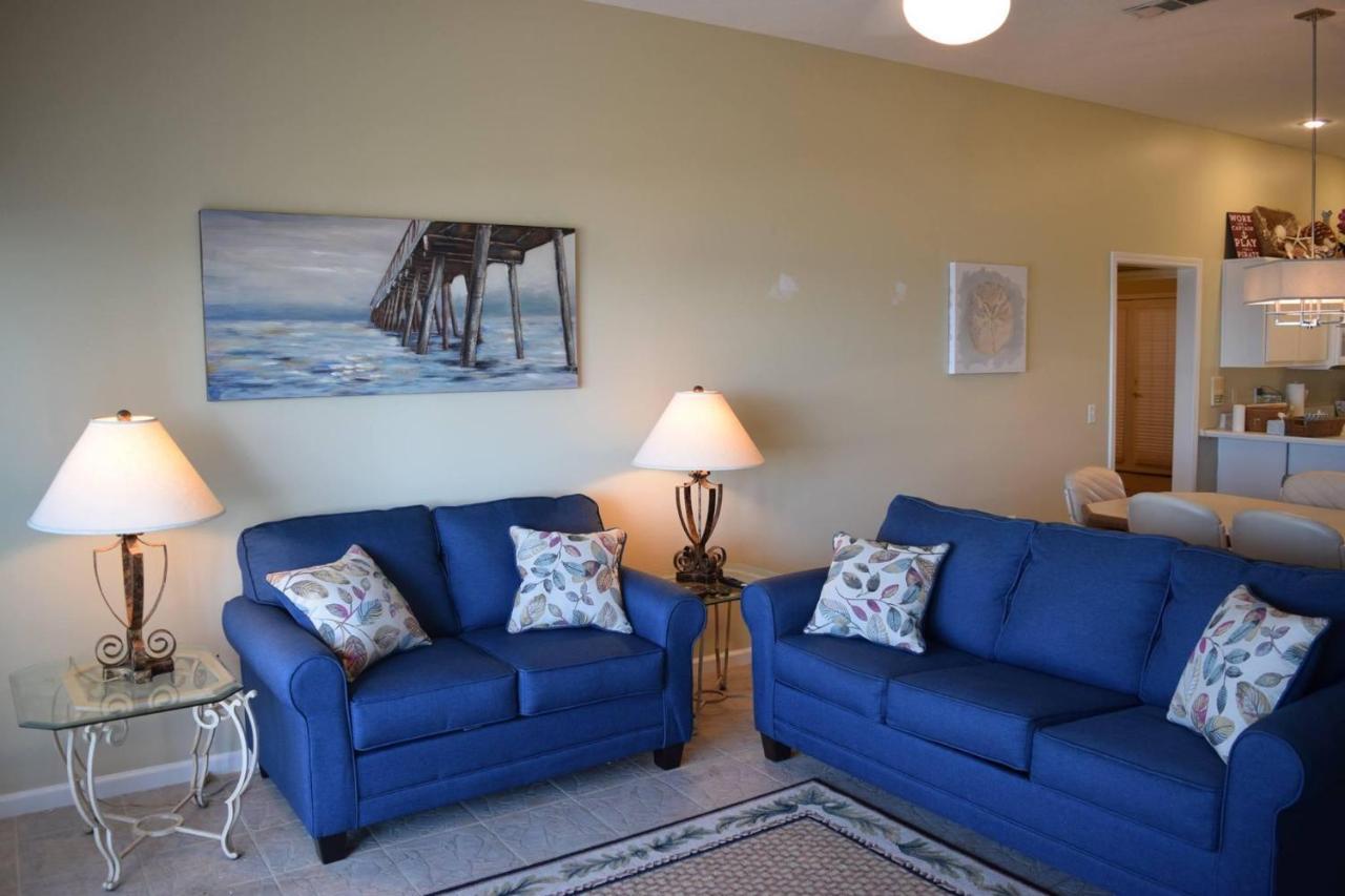 Holiday home Pugsys Paradise Sleeps 10!