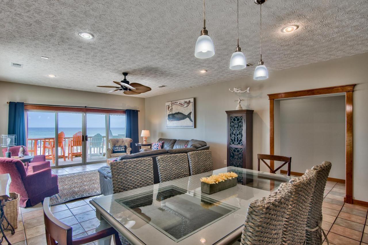 Beachcomber - Beachfront With Pool And Hot Tub - On The Beach! *