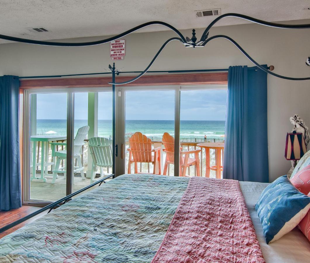 Beachcomber - Beachfront With Pool And Hot Tub - On The Beach!