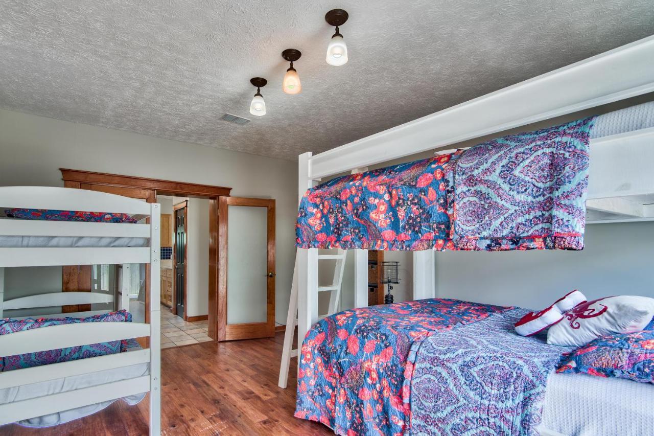 Beachcomber - Beachfront With Pool And Hot Tub - On The Beach! *