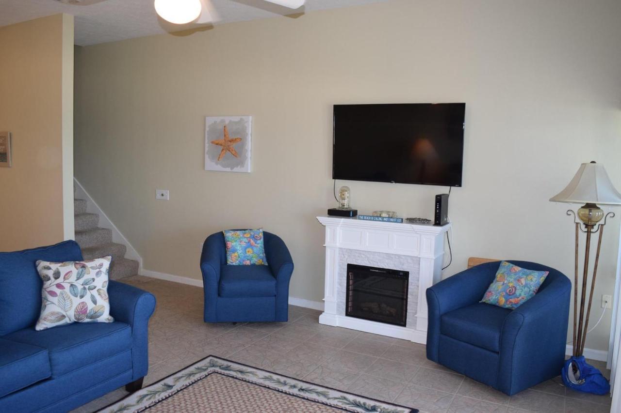 Pugsys Paradise Sleeps 10! Holiday home Panama City Beach