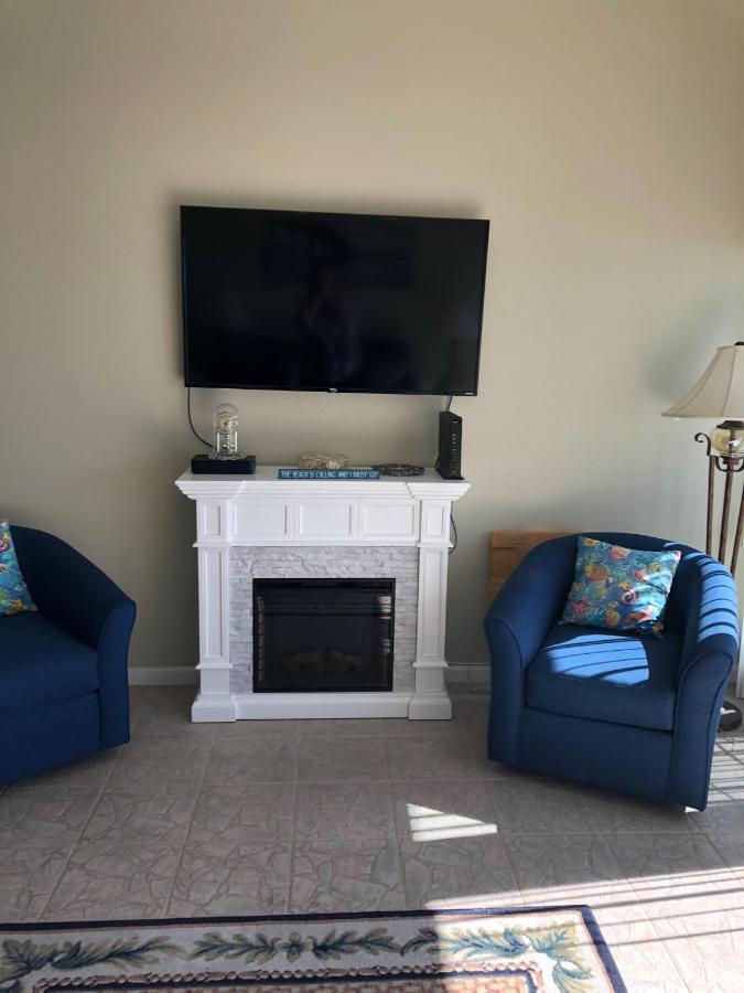Pugsys Paradise Sleeps 10! Panama City Beach