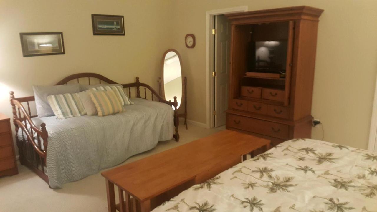 Pugsys Paradise Sleeps 10! * Panama City Beach