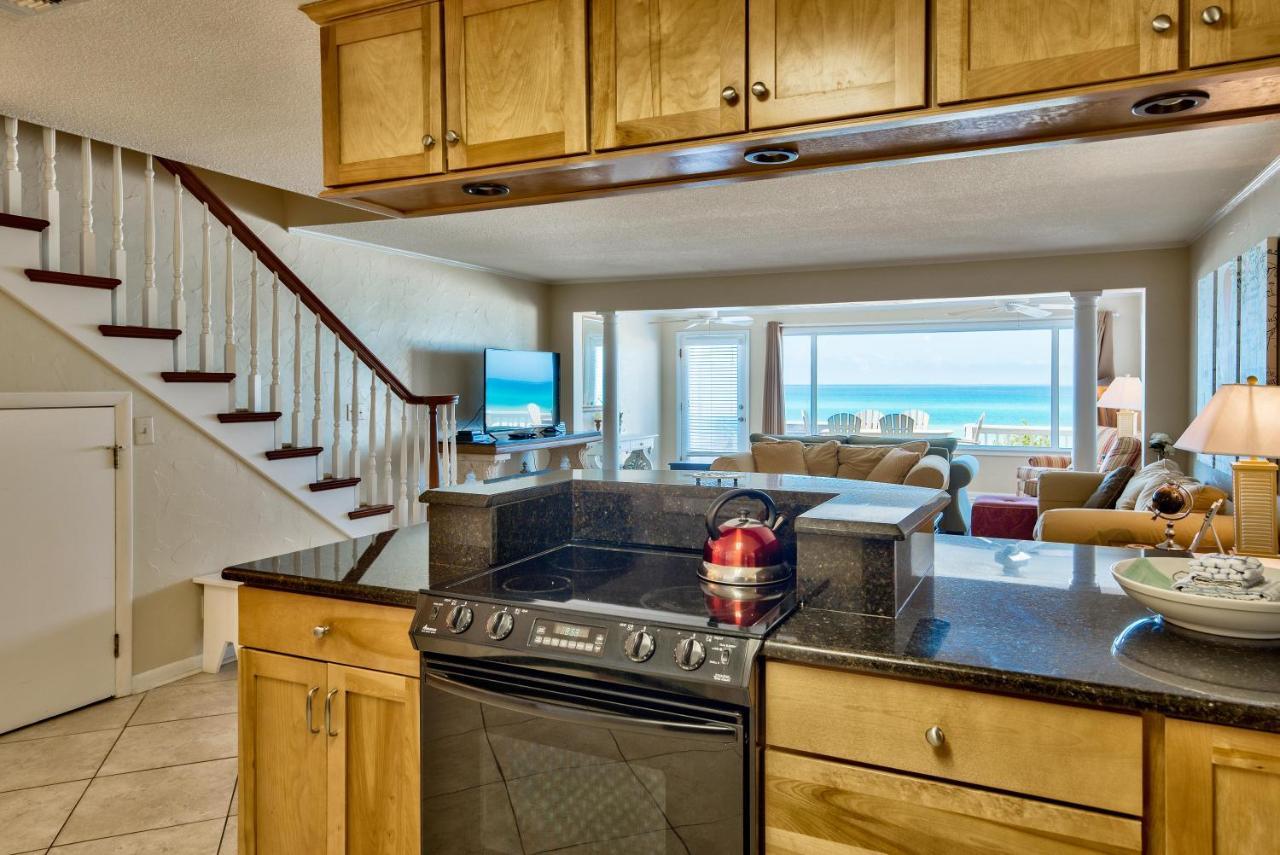 A View To Sea! West End! Sleeps 12! Hot Tub! Holiday home *