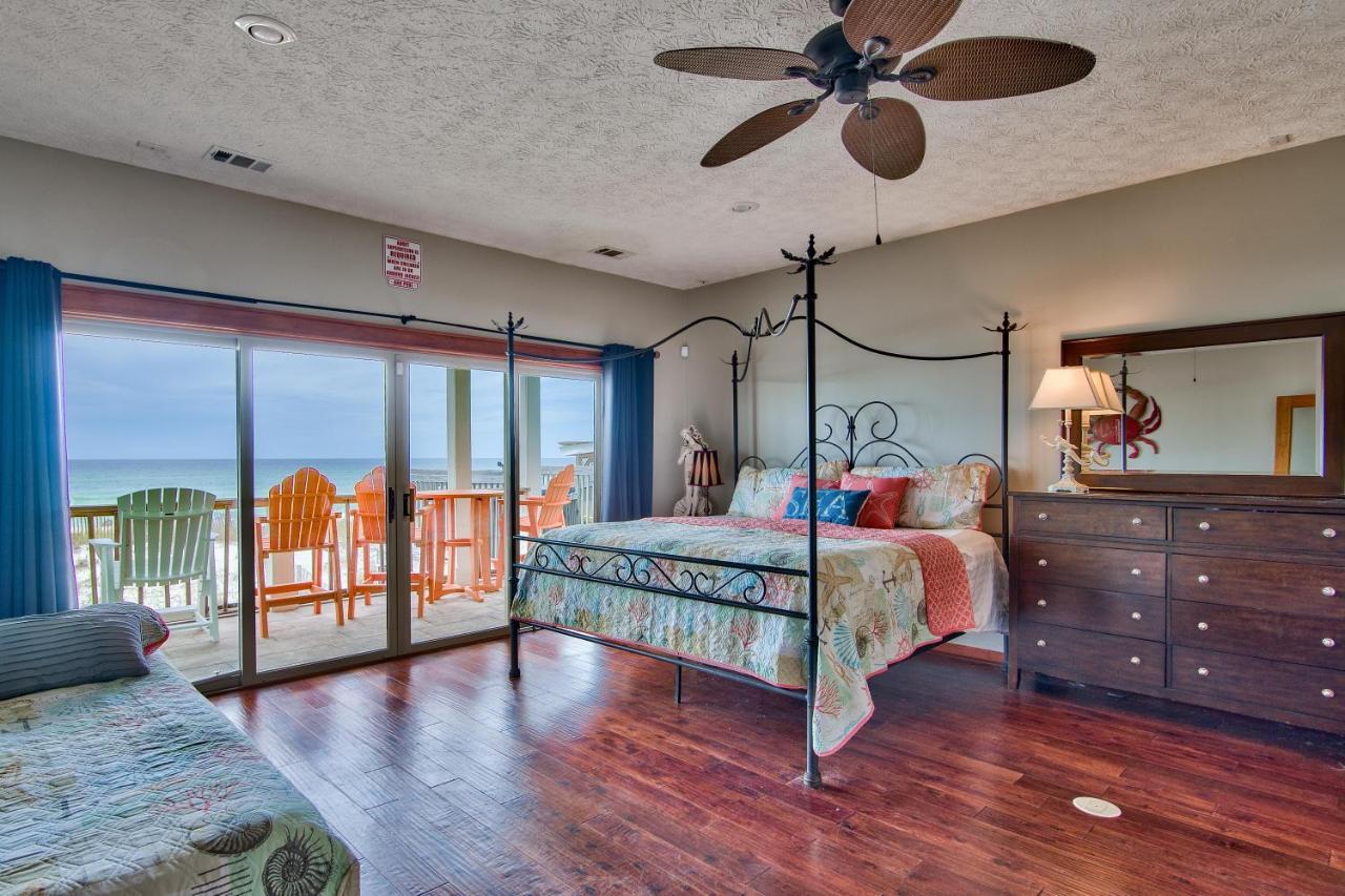 Beachcomber - Beachfront With Pool And Hot Tub - On The Beach! *
