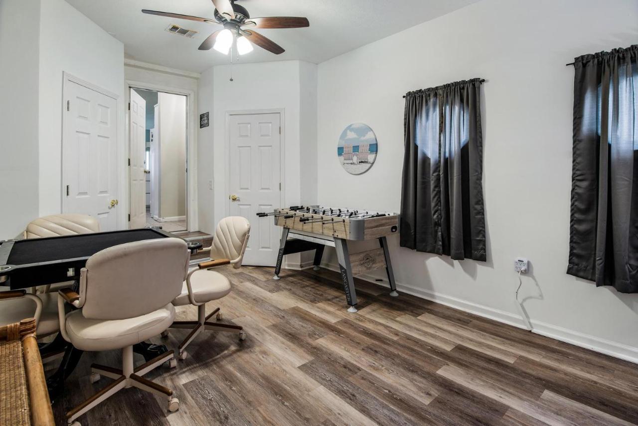 Pugsys Paradise Sleeps 10! Panama City Beach