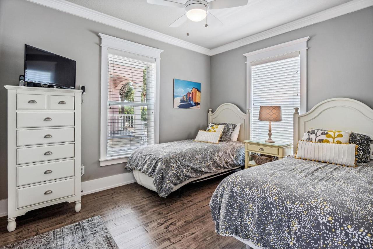 Southern Comfort - Beautiful Private Beachfront Home! Panama City Beach