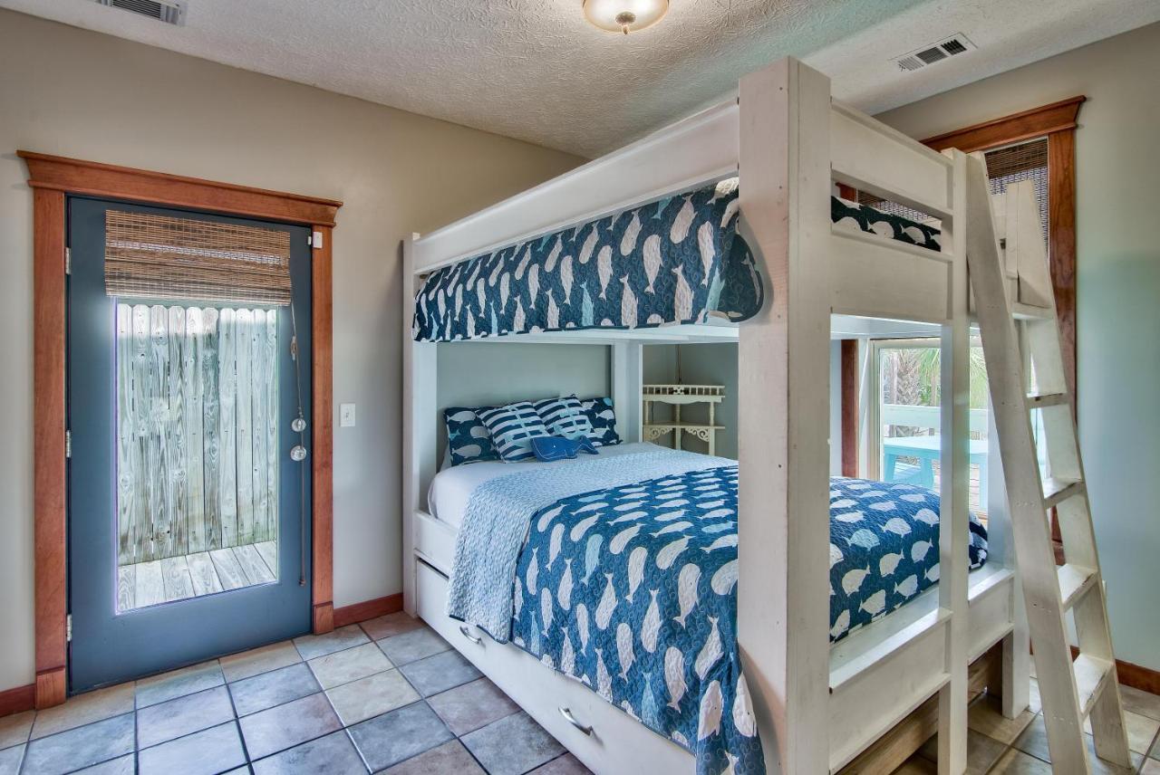 Beachcomber - Beachfront With Pool And Hot Tub - On The Beach! Holiday home *