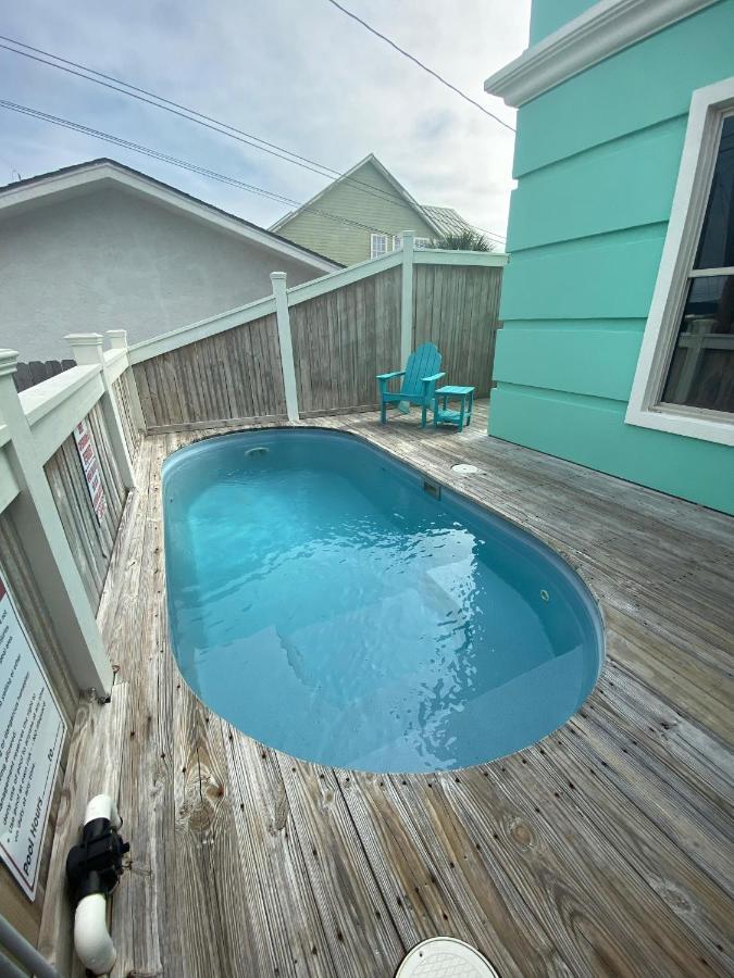 Beachcomber - Beachfront With Pool And Hot Tub - On The Beach! Panama City Beach