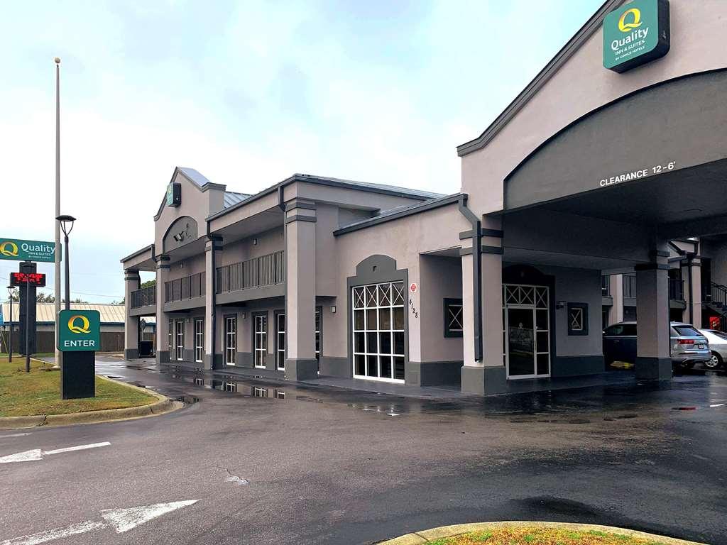 Hotel Quality Inn & Suites Near Panama City Beach Panama City Beach