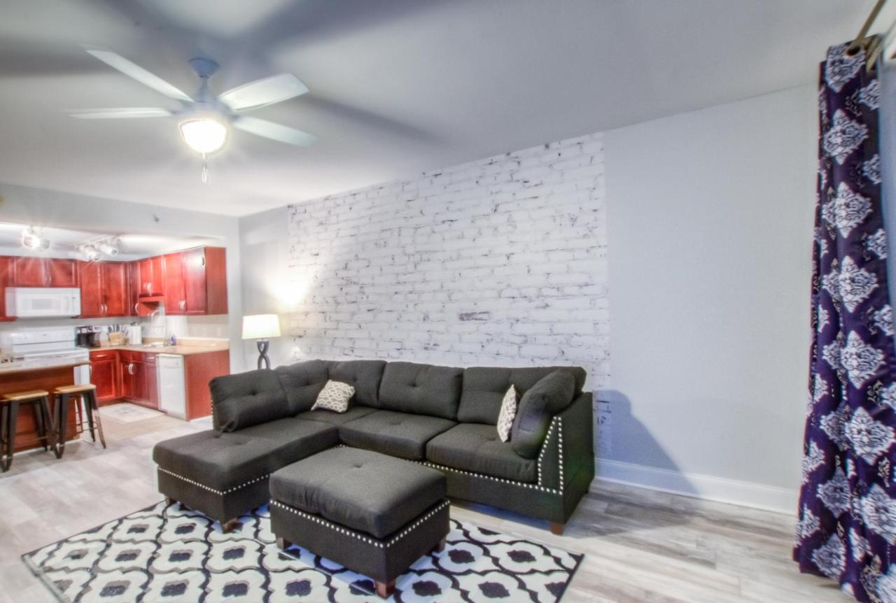 Brand New!laketown Wharf 233! Beautiful 3 Bd, Great Amenities, And Great Location Holiday home *