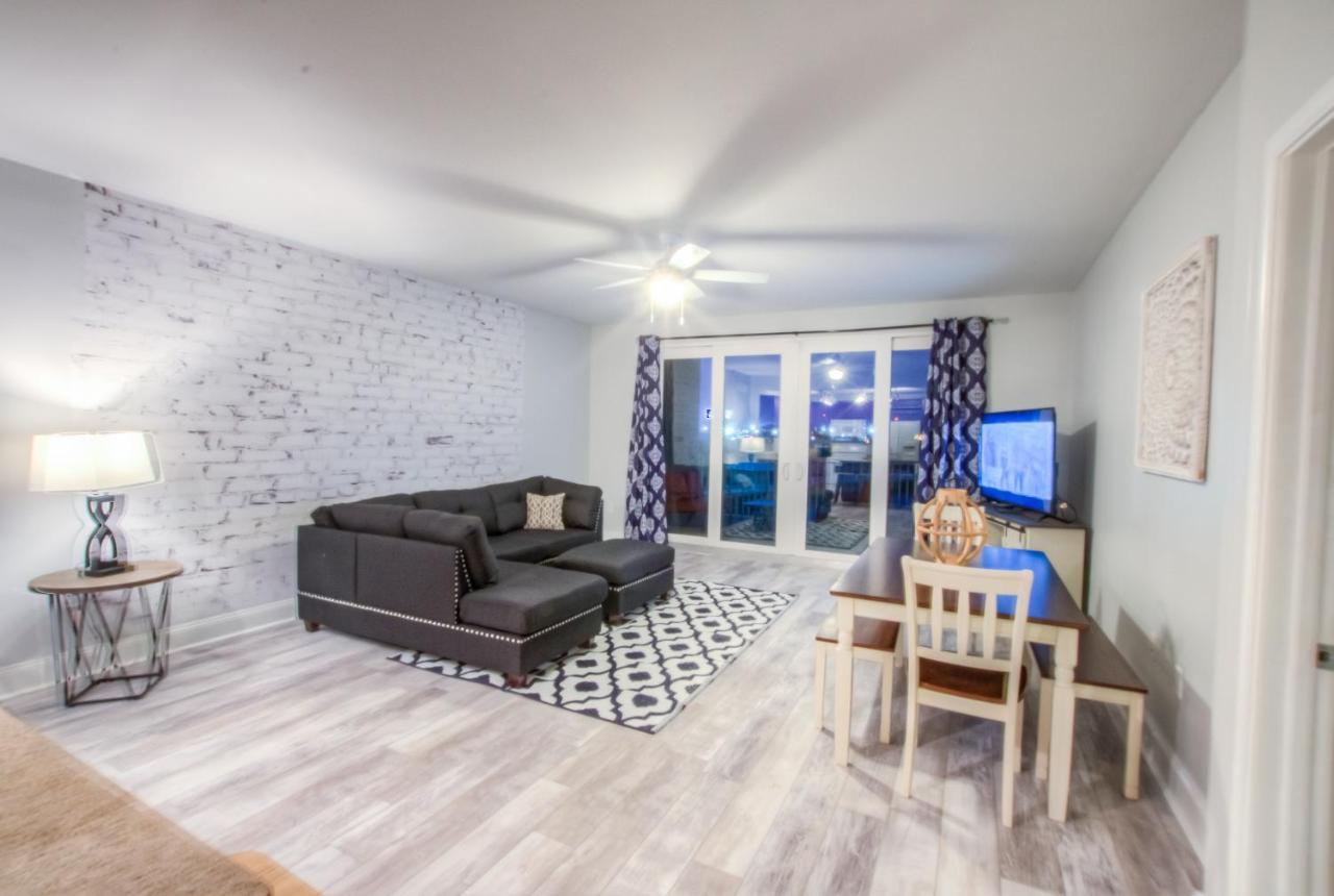 Brand New!laketown Wharf 233! Beautiful 3 Bd, Great Amenities, And Great Location Holiday home *