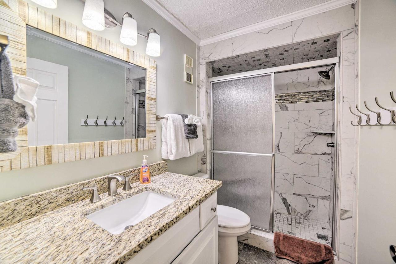 Beachfront Pcb Escape With Free Chair Services * Panama City Beach