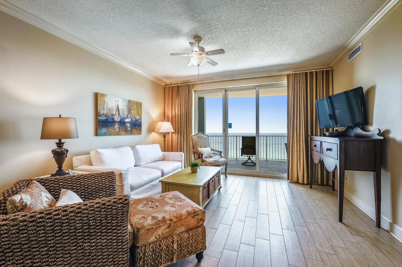 Holiday home Twin Palms #1404 By Book That