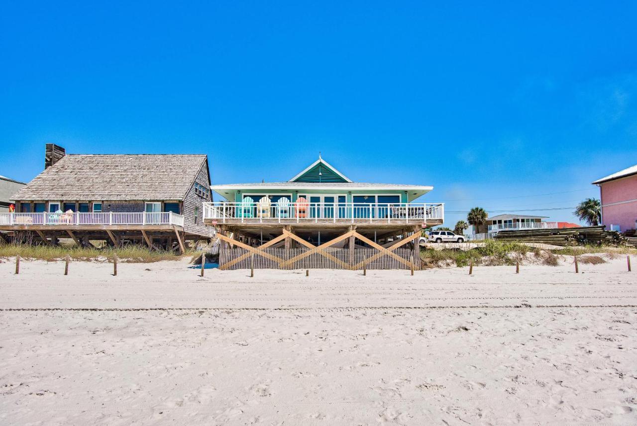 Island Time- Wonderful Private Beachfront - Beautiful!!! Holiday home *
