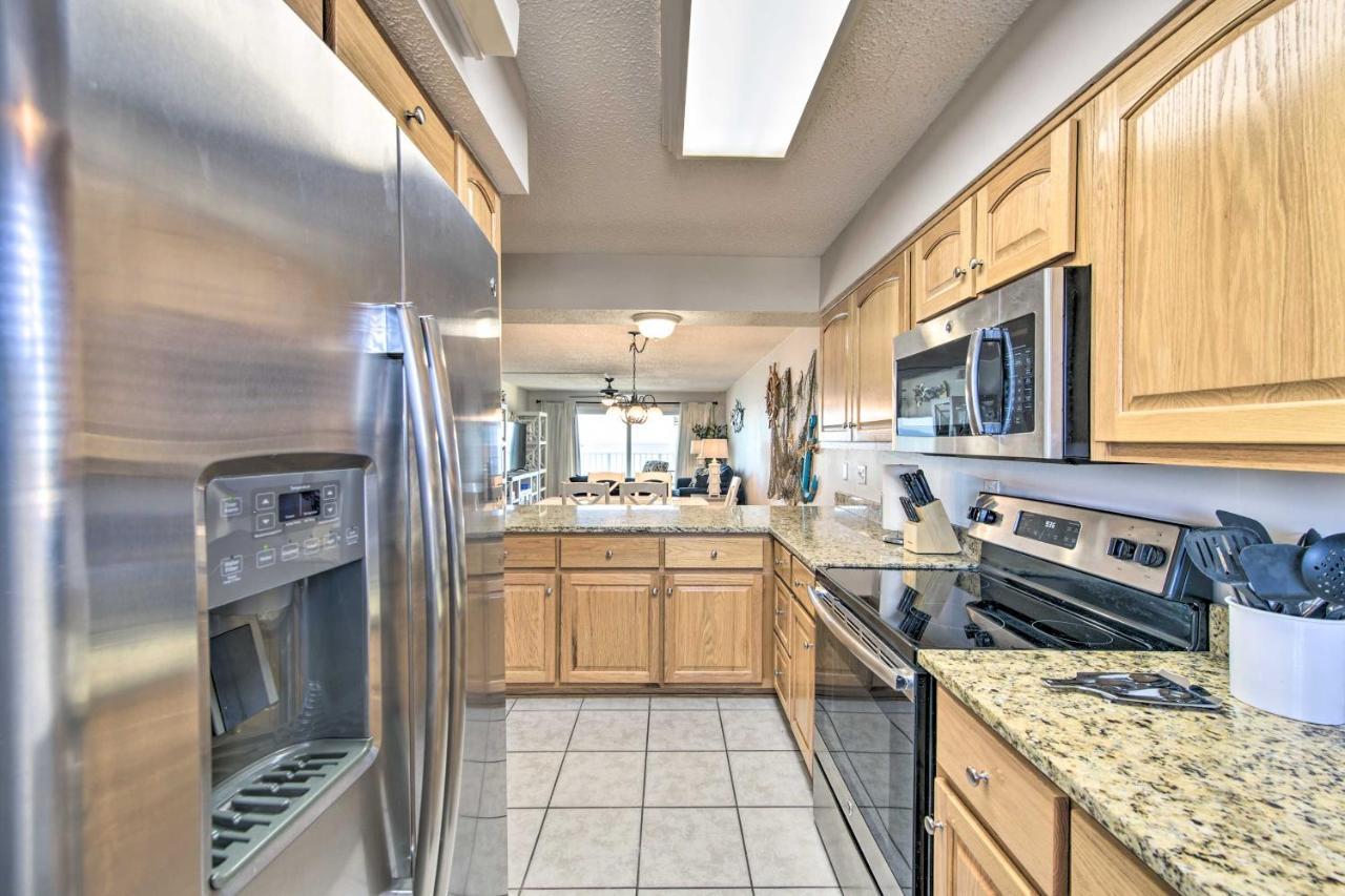 Apartment Beachfront Pcb Escape With Free Chair Services *