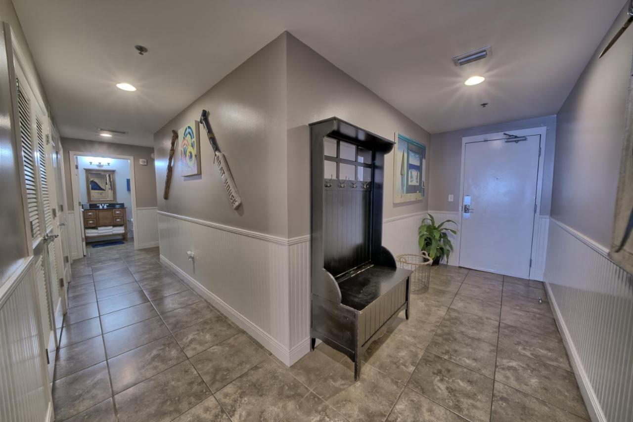 Sterling Breeze - Luxury Front Apartment Panama City Beach