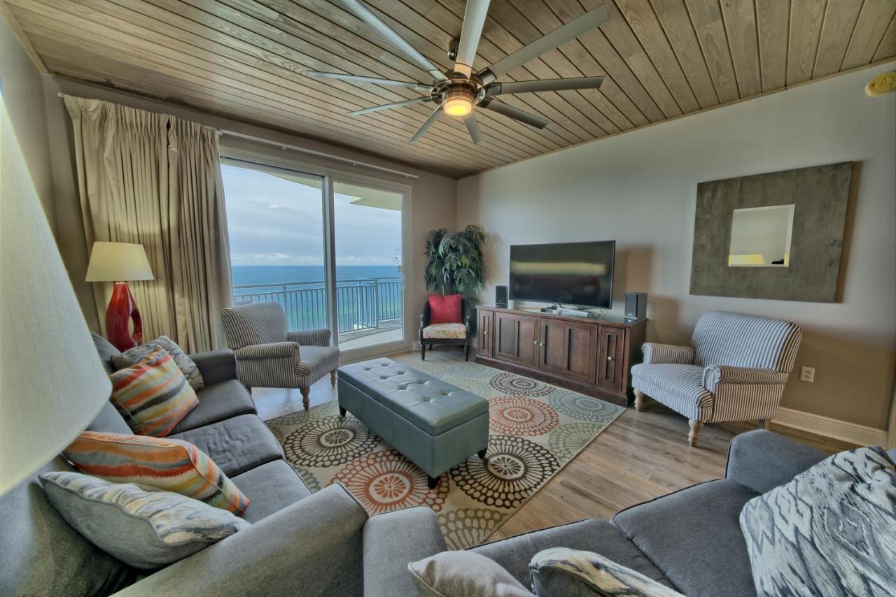 Sterling Breeze - Luxury Front