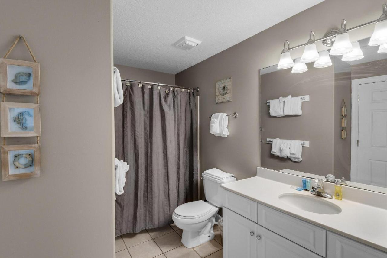 Ocean 405 Apartment