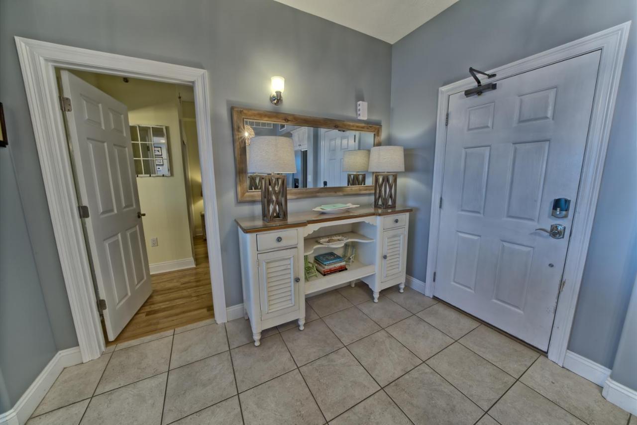 Cozy Oceanfront With Beachside Pool - Unit 1602
