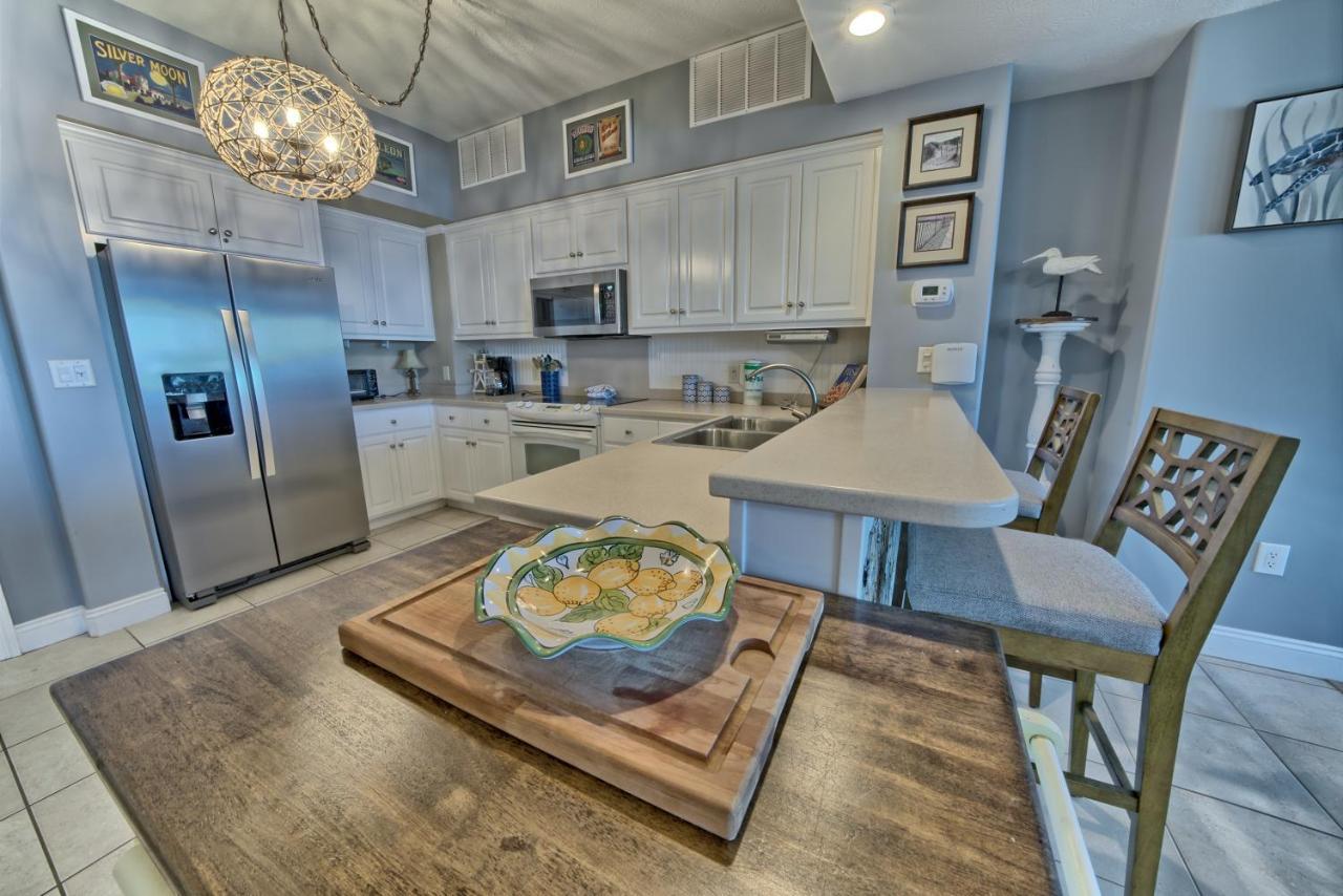 Cozy Oceanfront With Beachside Pool - Unit 1602 *