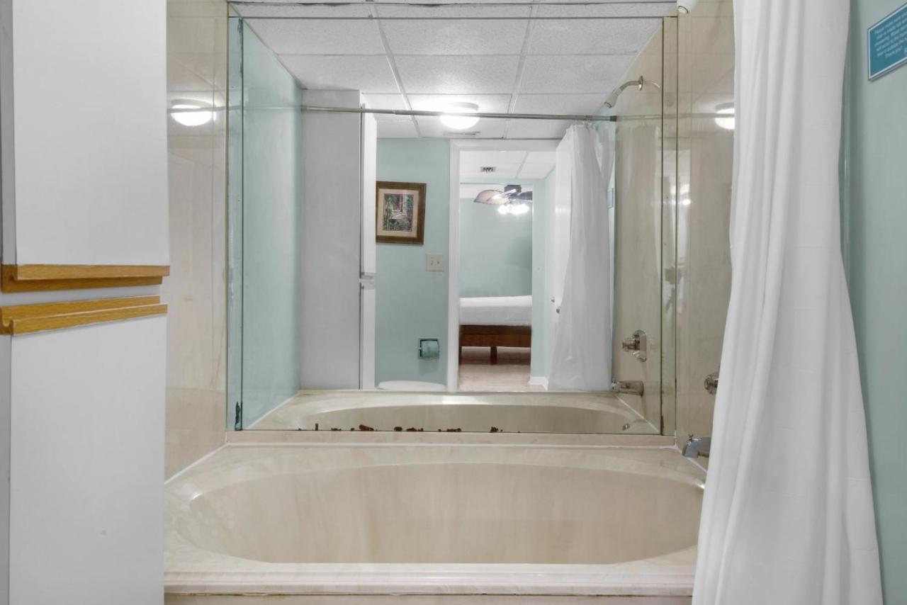 Holiday home Edgewater Tower 2-307 Panama City Beach