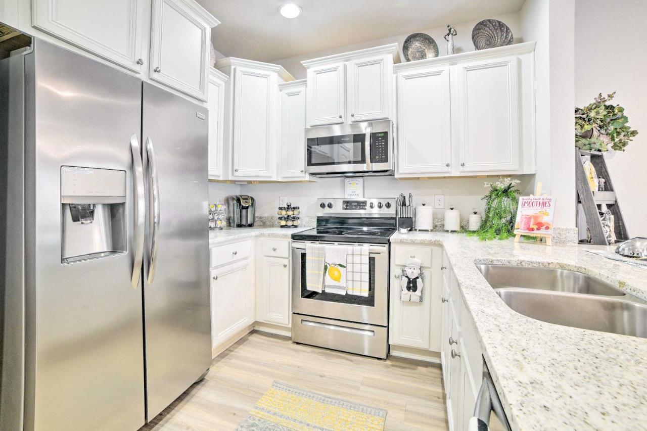 Beautiful Pcb Getaway Less Than 3 Mi To The Beach! Holiday home *