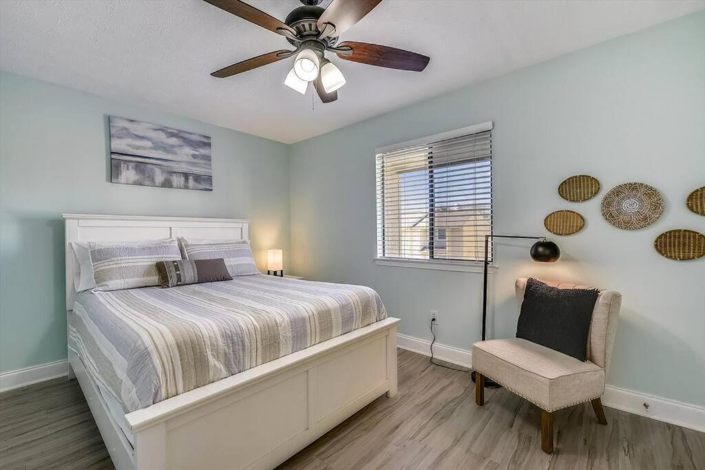 Cozy 2br 1,5ba At Gulf Highlands - 5 Min Walk To Beach! With 11 Pools! Holiday home *