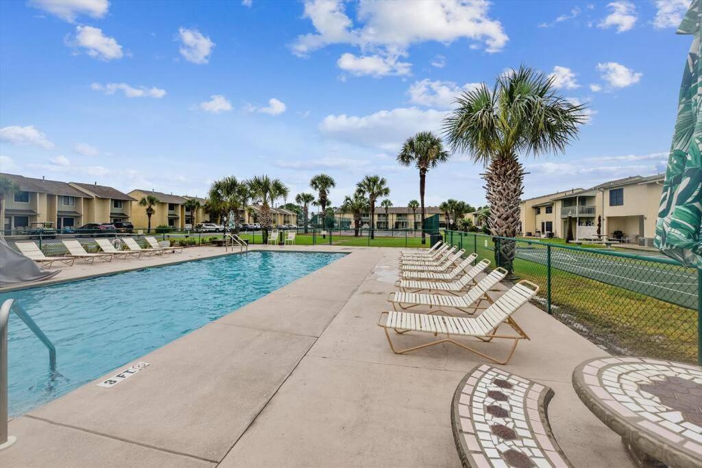 Cozy 2br 1,5ba At Gulf Highlands - 5 Min Walk To Beach! With 11 Pools! Panama City Beach