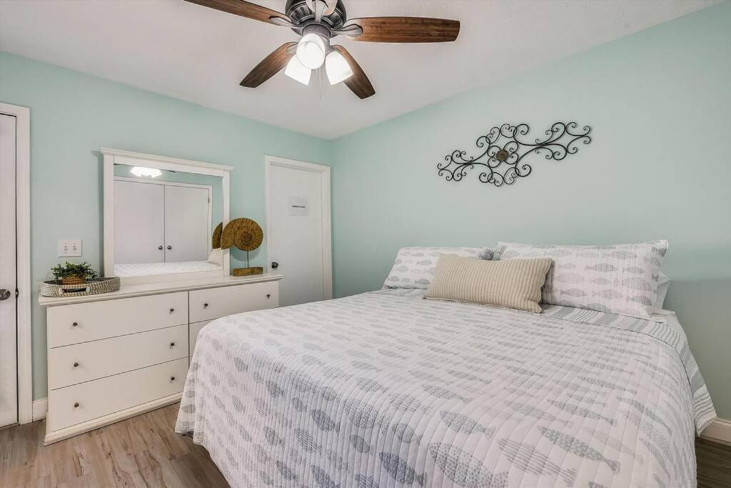 Cozy 2br 1,5ba At Gulf Highlands - 5 Min Walk To Beach! With 11 Pools! Holiday home
