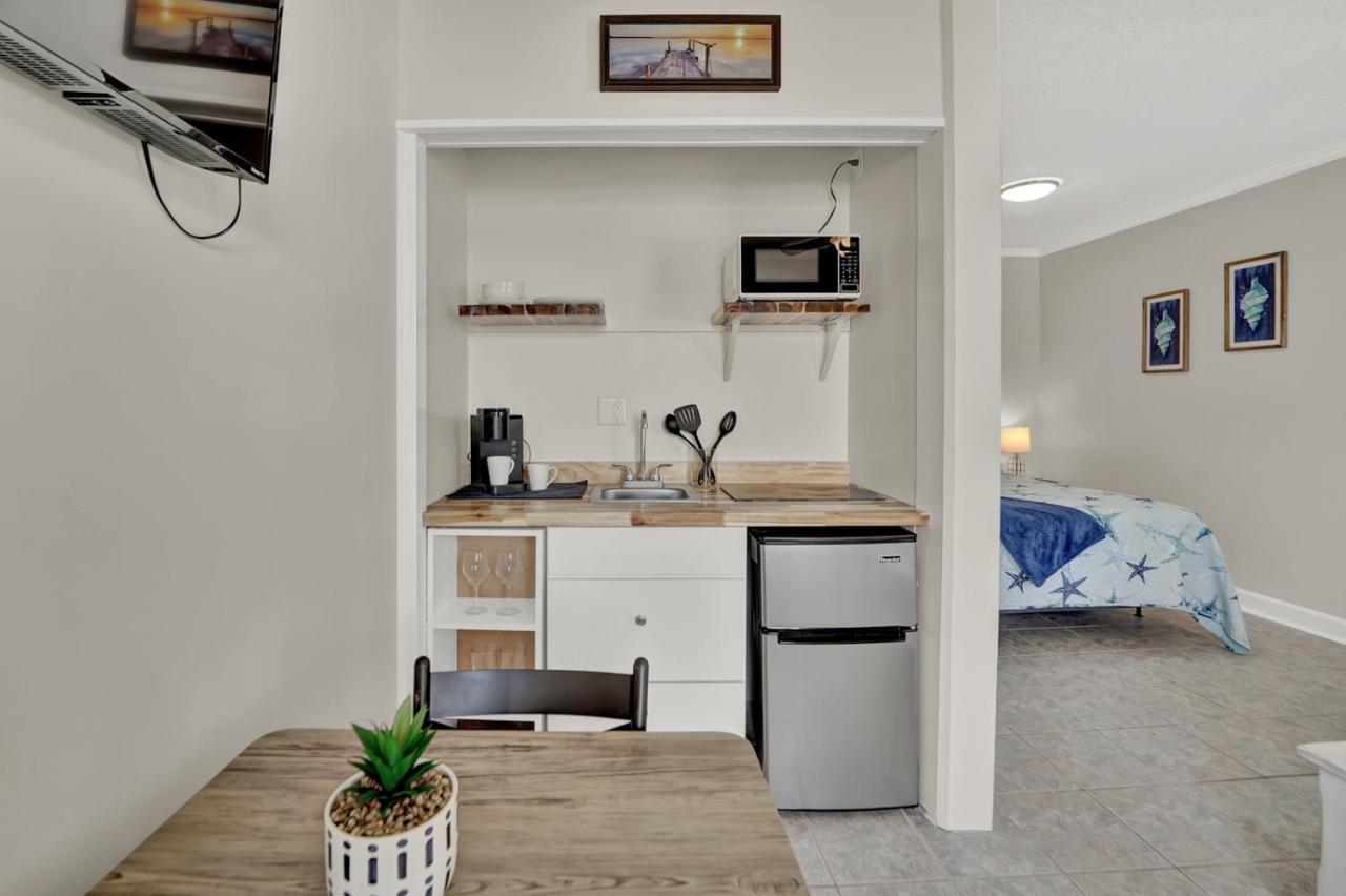Apartment Sf Unit 2 - Swim, Surf, Relax:) Renovated Studio Steps 2 Beach *