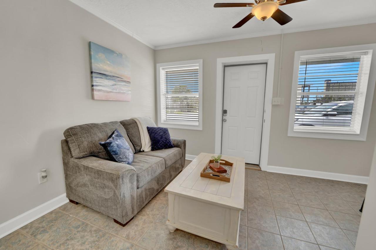 Sf Unit 2 - Swim, Surf, Relax:) Renovated Studio Steps 2 Beach * Panama City Beach