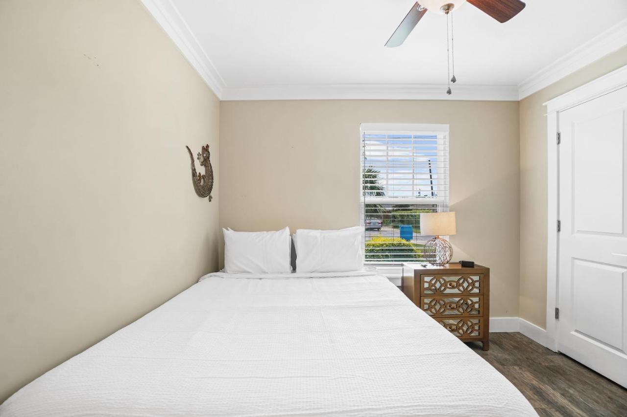 Pet Friendly House - Paradise On Palm By Panhandle Getaways *