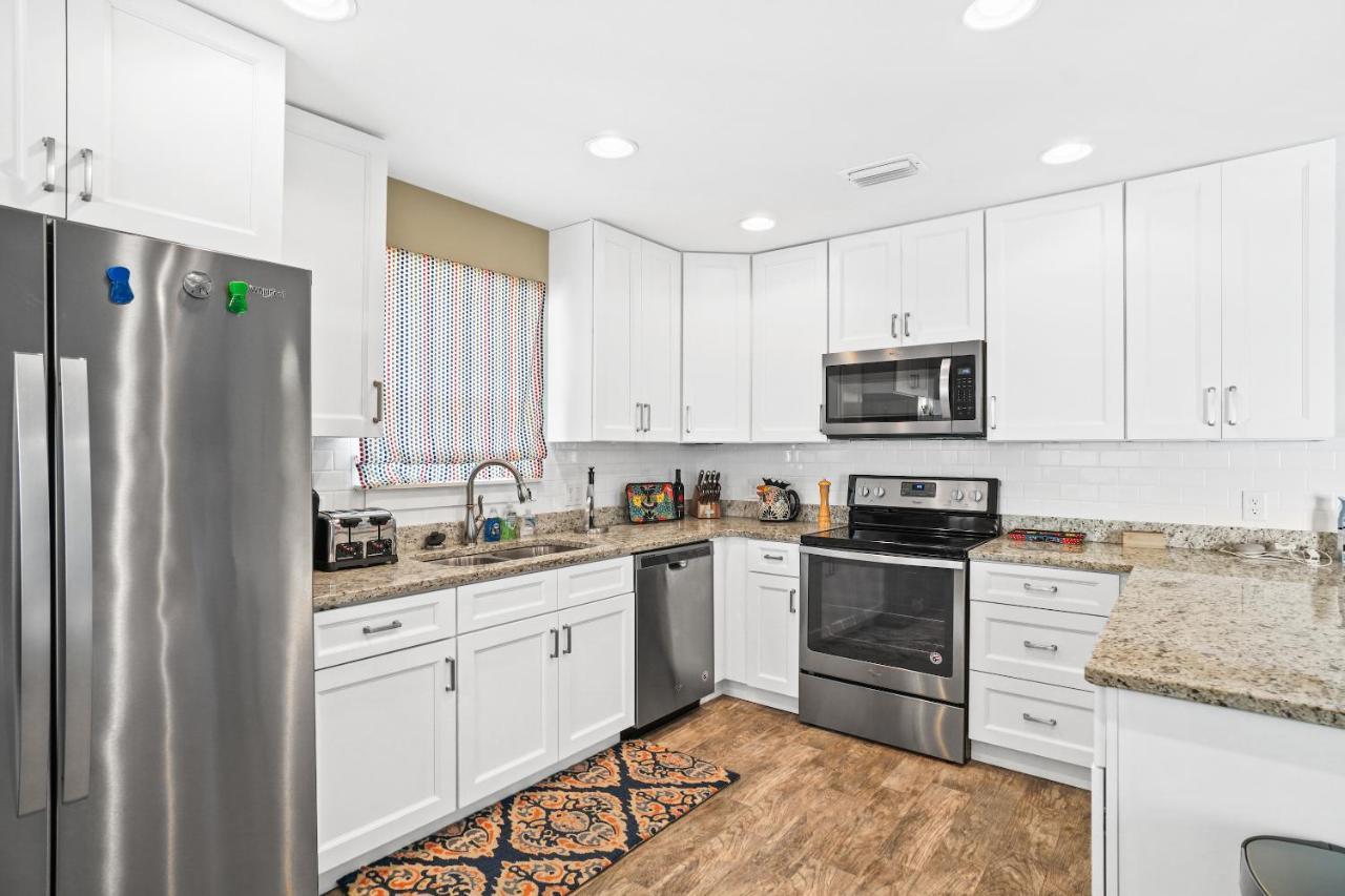Pet Friendly House - Paradise On Palm By Panhandle Getaways