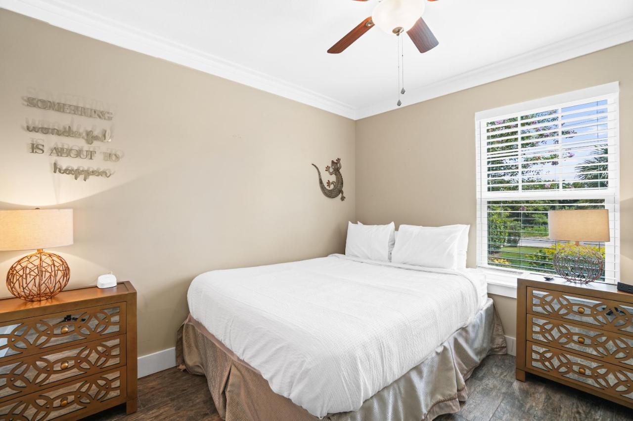 Pet Friendly House - Paradise On Palm By Panhandle Getaways