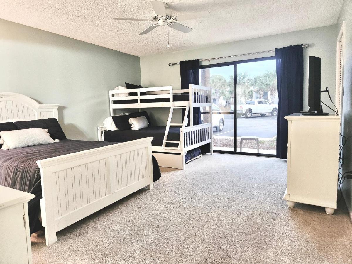 Edgewater & Golf Villa! Steps To The Beach! * Panama City Beach