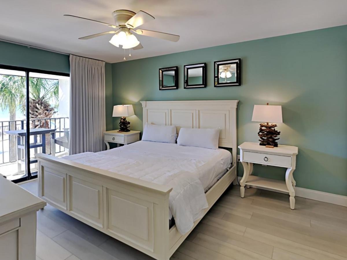 Edgewater 3315