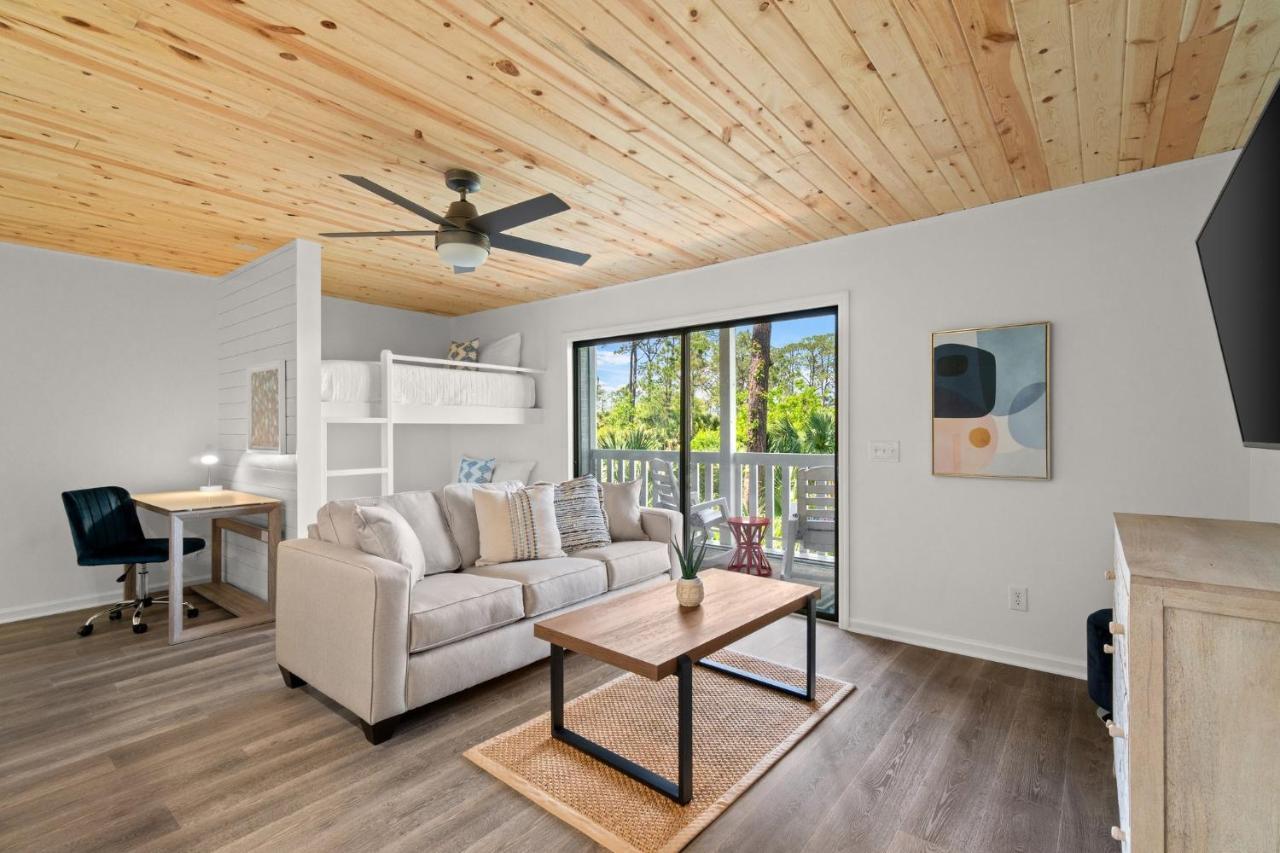 Islandia 319 Waterfront With A Pool * Panama City Beach