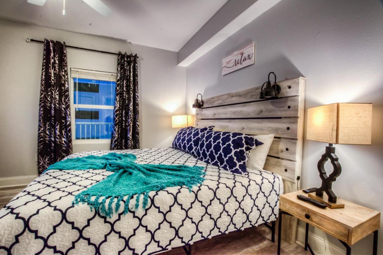Holiday home Brand New!laketown Wharf 233! Beautiful 3 Bd, Great Amenities, And Great Location *