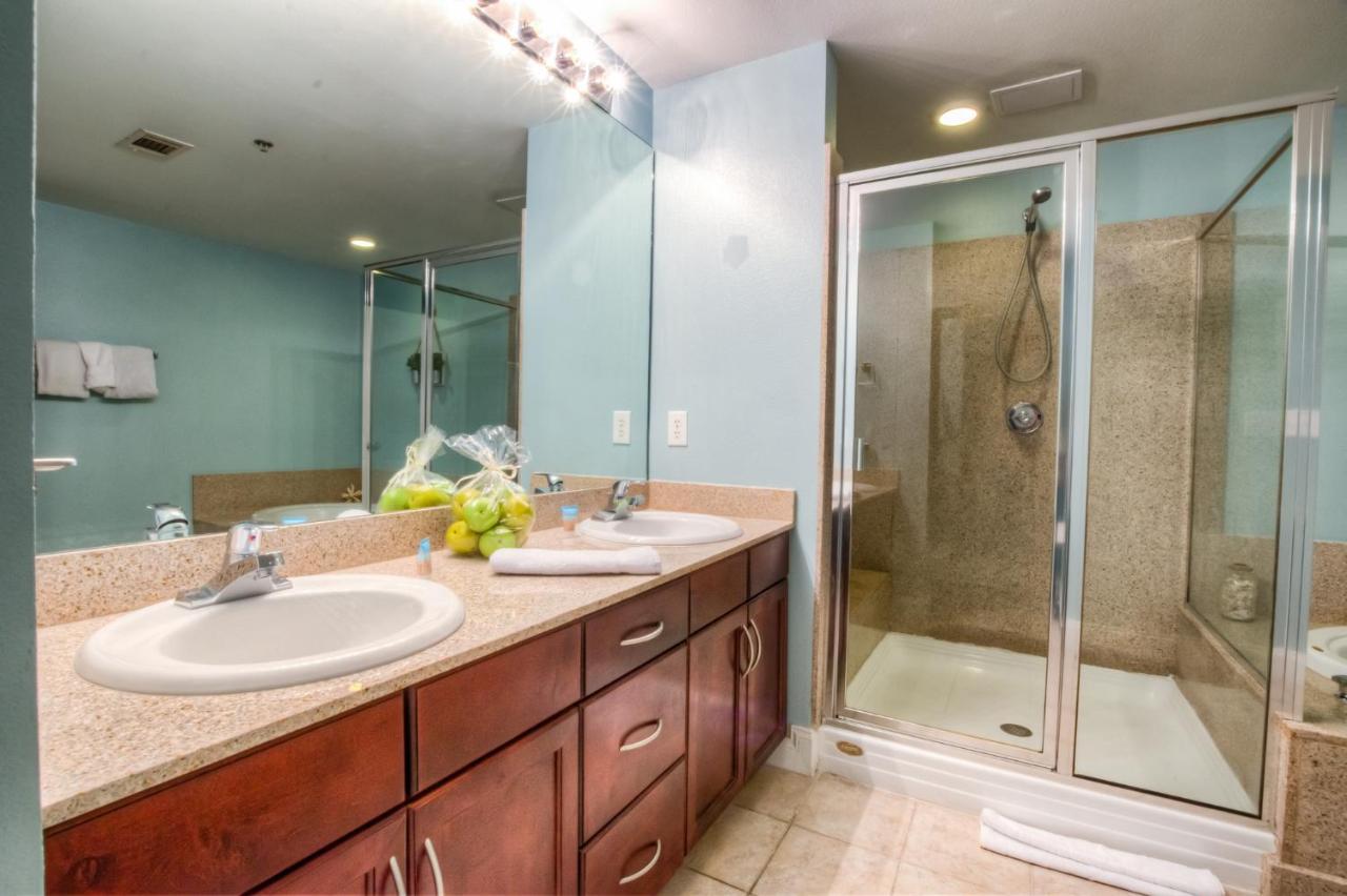 Brand New!laketown Wharf 233! Beautiful 3 Bd, Great Amenities, And Great Location
